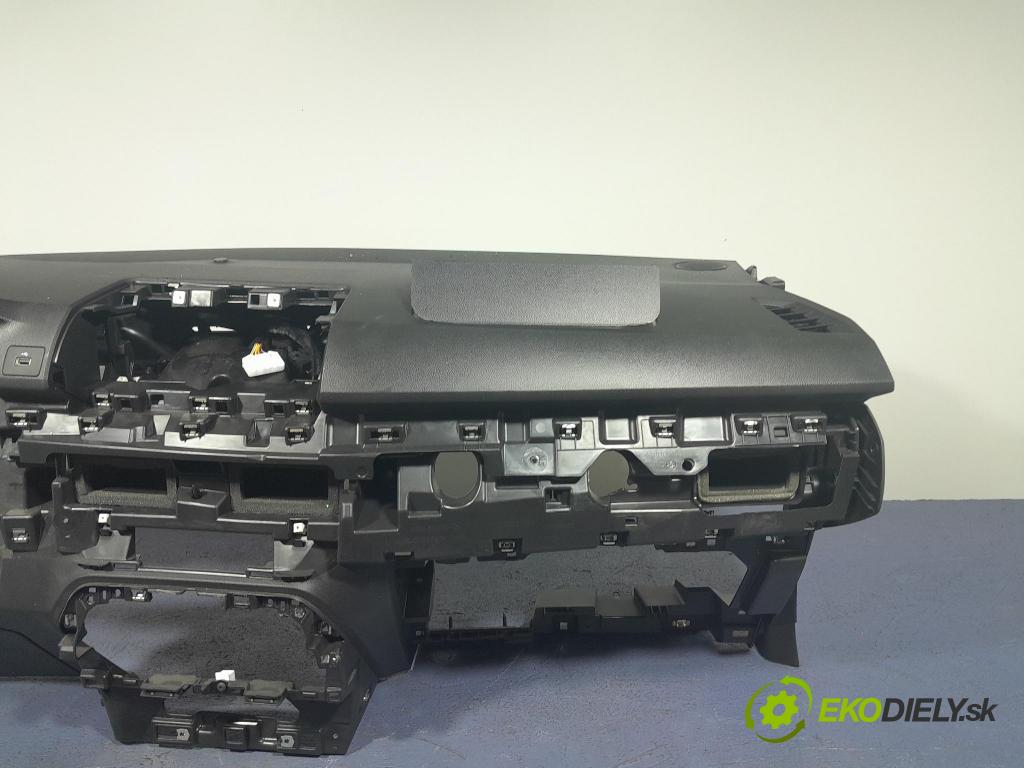Dacia Sandero 2022 kokpit,pristrojová doska