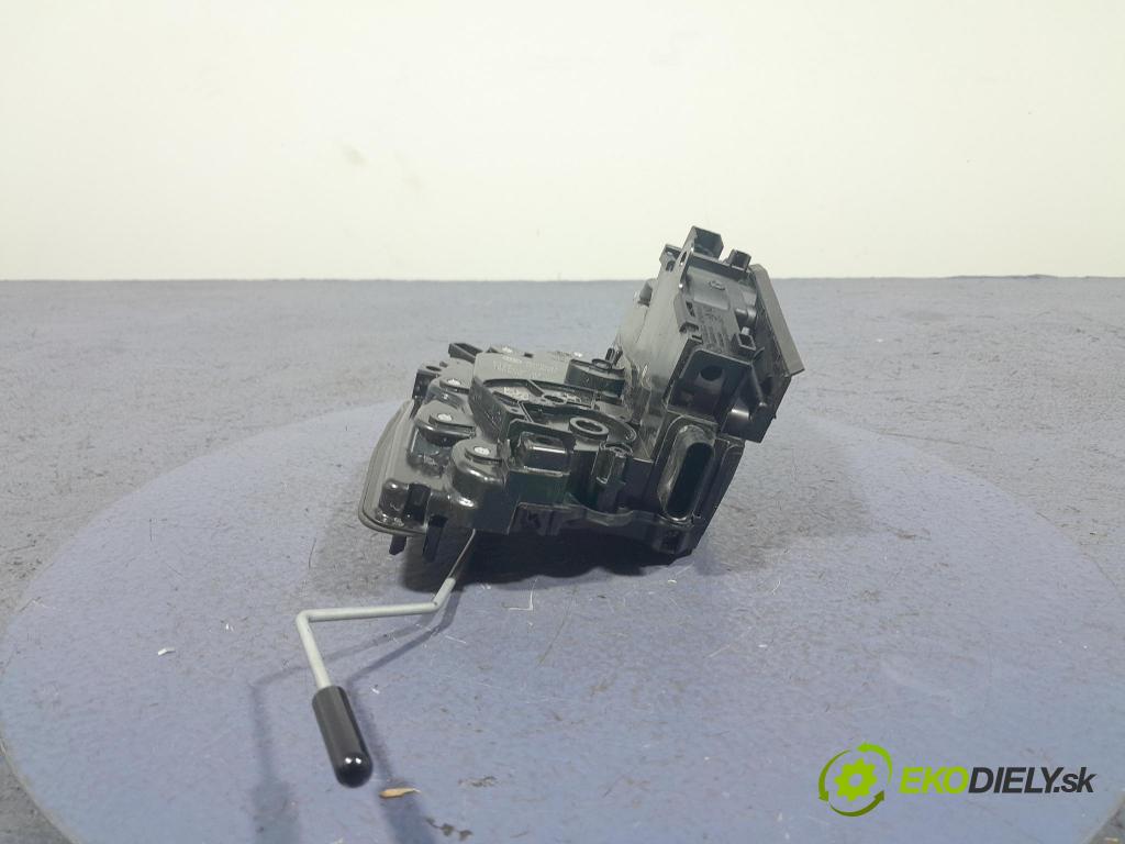 Bmw X5 2023 zámek dveře Zad: Levý: 7477703