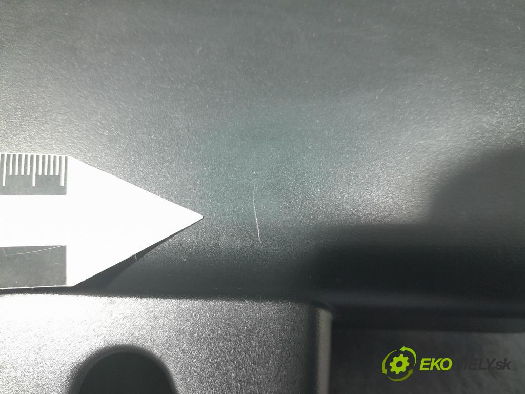 Bmw X5 2023 kryt Plast: Interiéry: 7438178