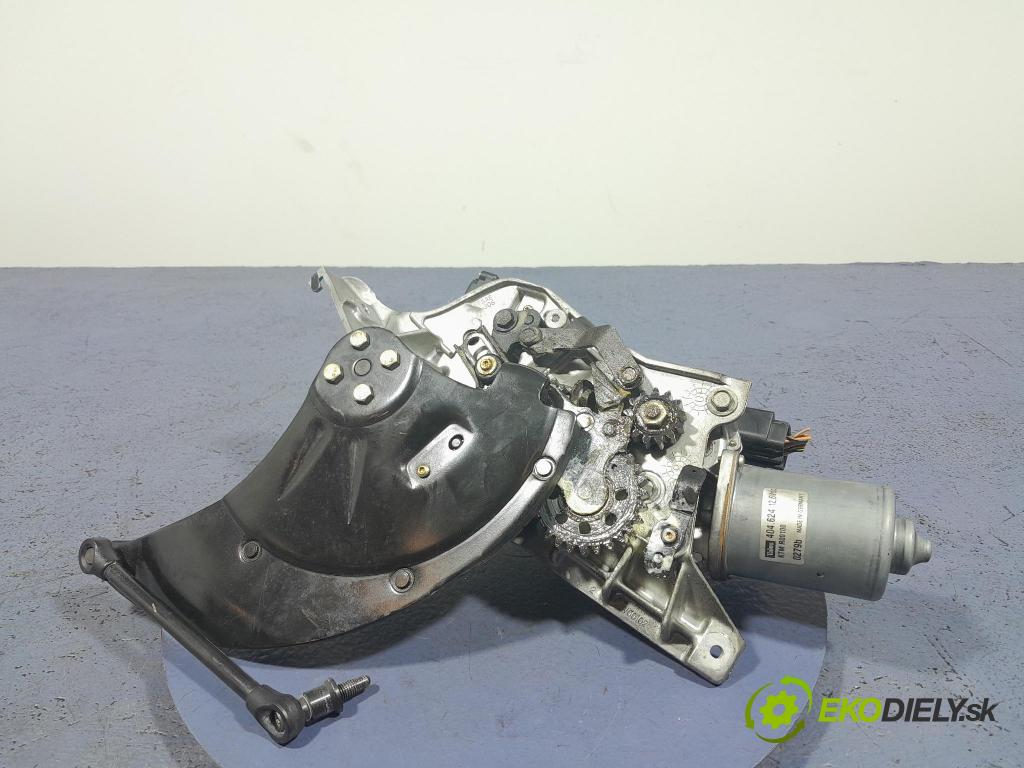 Chrysler Grand voyager 2001 zadna dveře kufra: kufra: KTMR00100