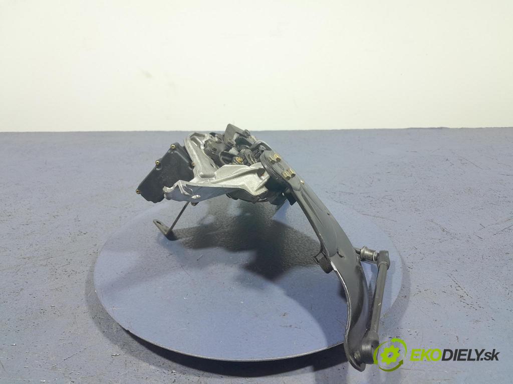 Chrysler Grand voyager 2001 zadna dveře kufra: kufra: KTMR00100