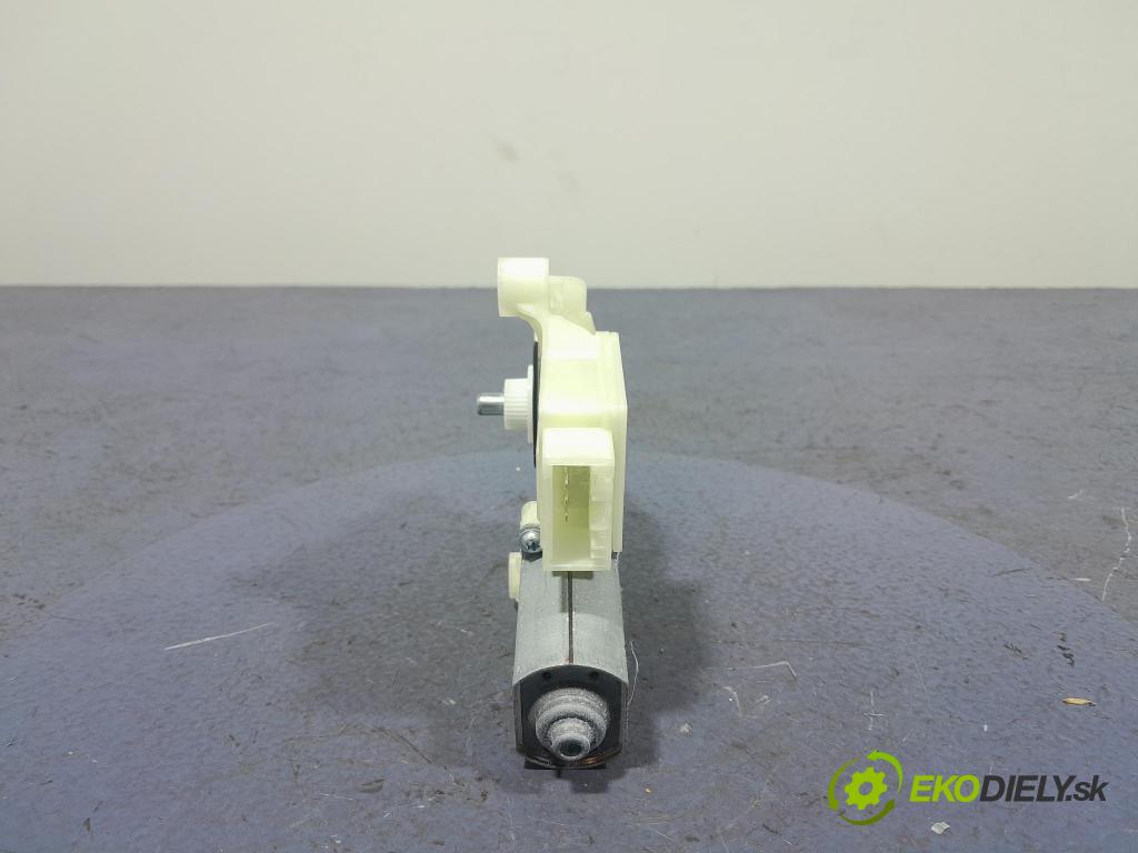 Bmw X5 2023 mechanizmus okna Okná: Predné v pravo: 9450070
