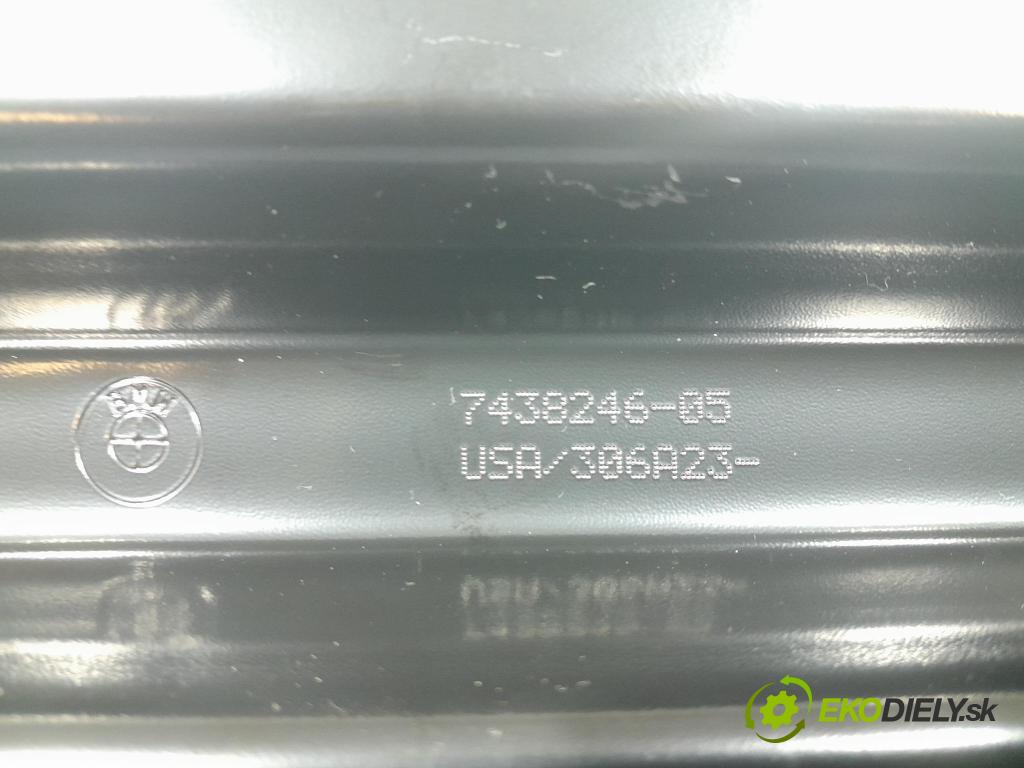 Bmw X5 2023 lišta kufra: 7438246