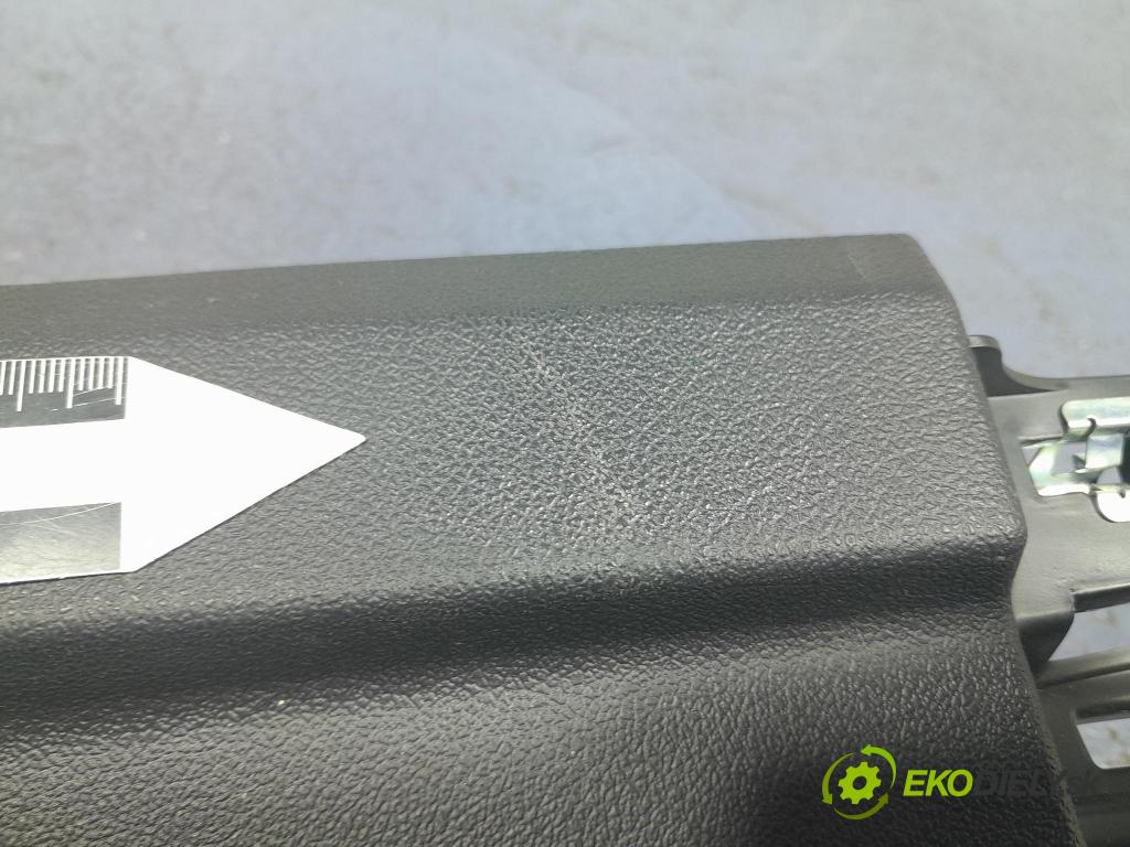 Bmw X5 2023 kryt Plast: Interiéry: 7434244