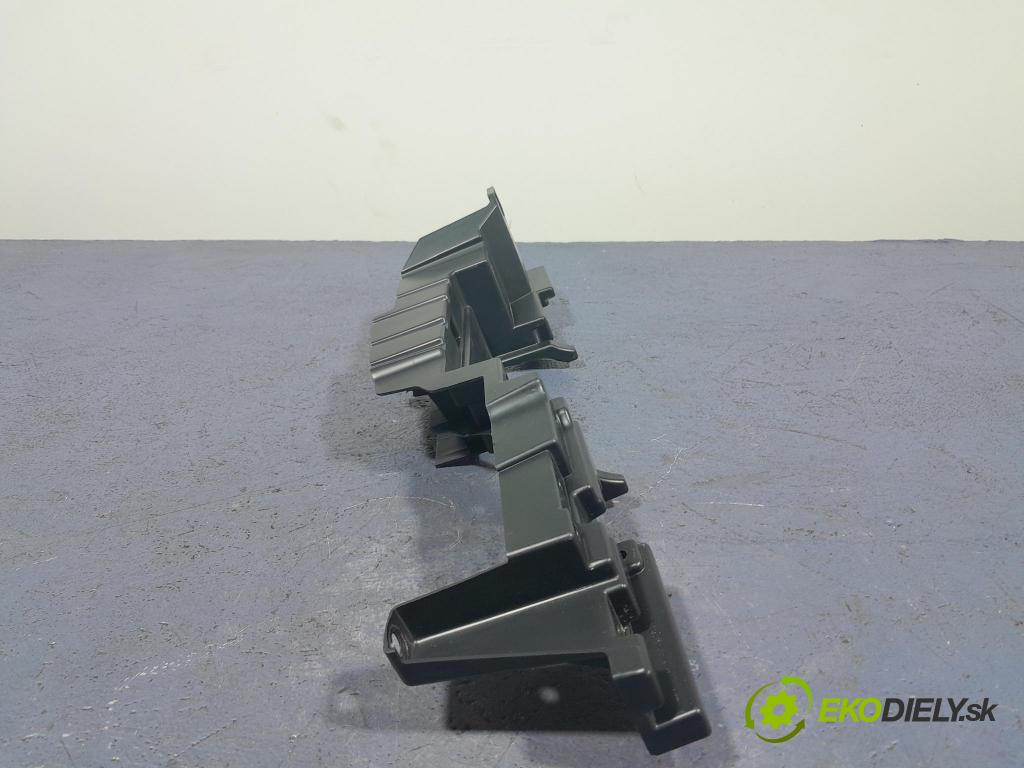 Bmw X5 2023 kryt Plast: Interiéry: 7438239