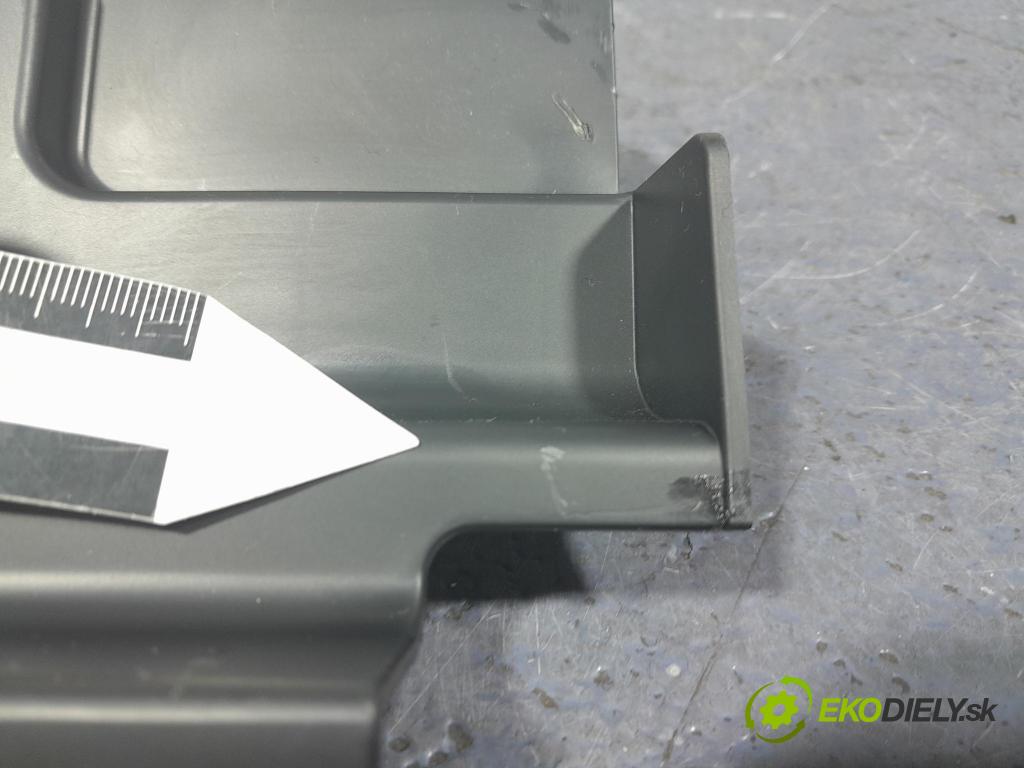 Bmw X5 2023 kryt Plast: Interiéry: 9483036