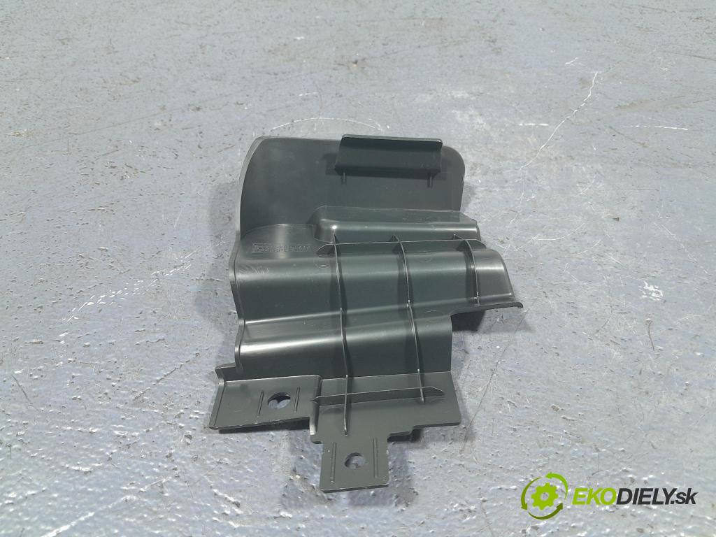 Bmw X5 2023 kryt Plast: Interiéry: 9483035