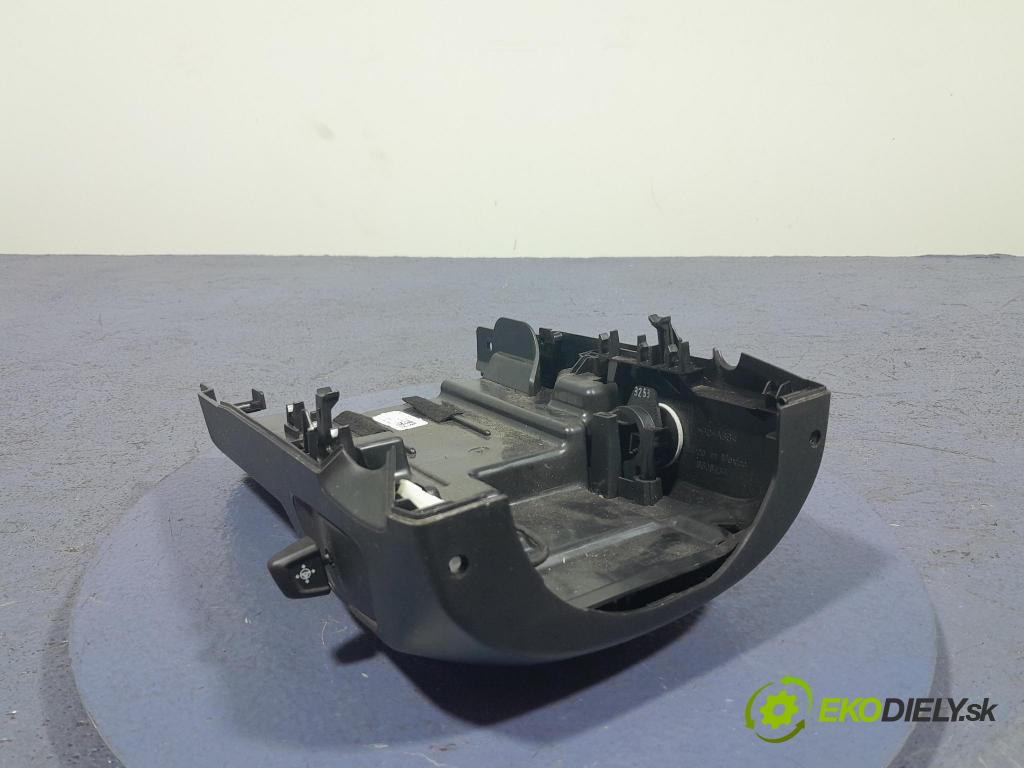 Bmw X5 2023 kryt Plast: Interiéry: 9399323
