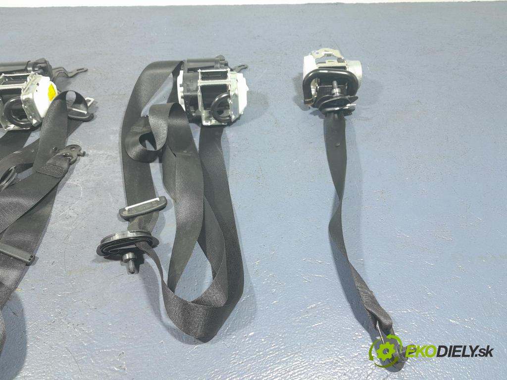 Bmw X5 2023 Pásy: Bezpečnosť: x 5A70915