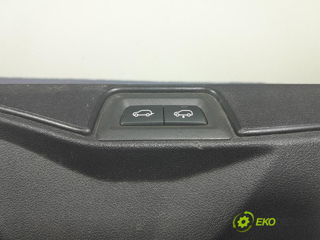 Bmw X5 2023 zadna dveře kufra: kufra: