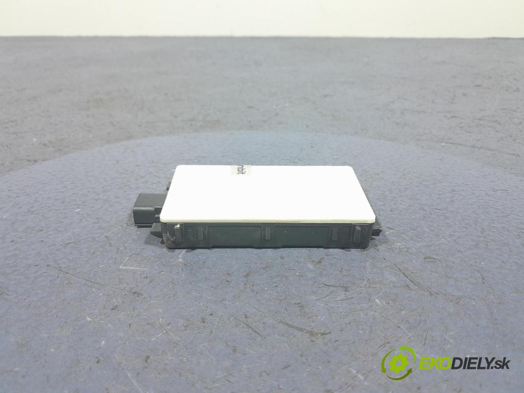 Bmw X5 2023 Radar: 5A60303