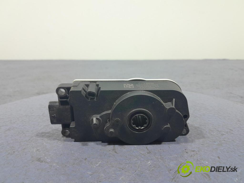 Bmw X5 2023 miežka / Gril: 9881646