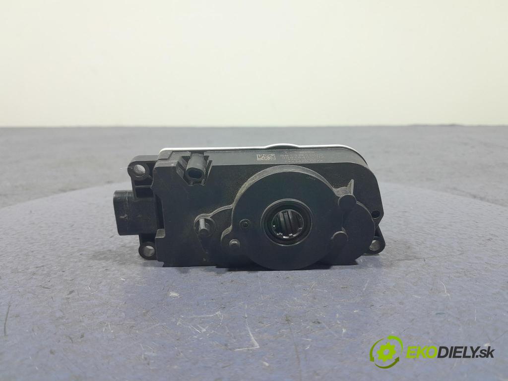 Bmw X5 2023 miežka / Gril: 9881645