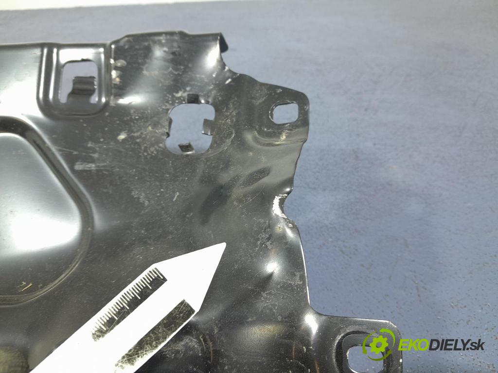 Bmw X5 2023 výztuha Čelní / stěna Přední 7421711