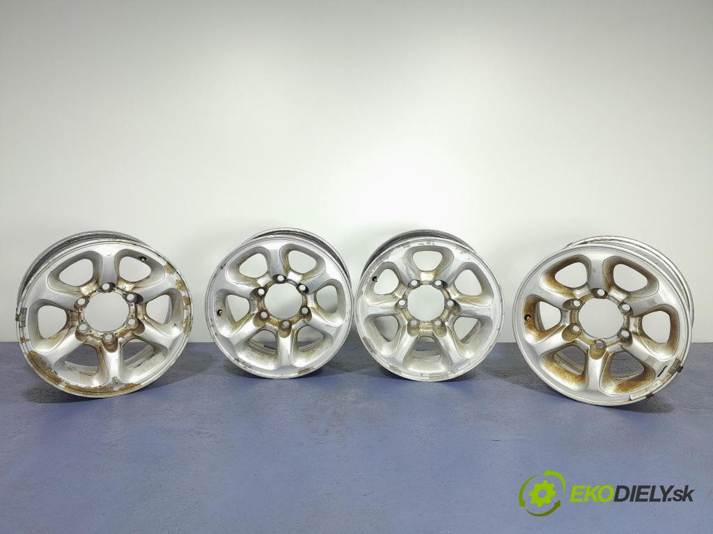 Mitsubishi Pajero 1999 Ráfiky: Hlinikové: