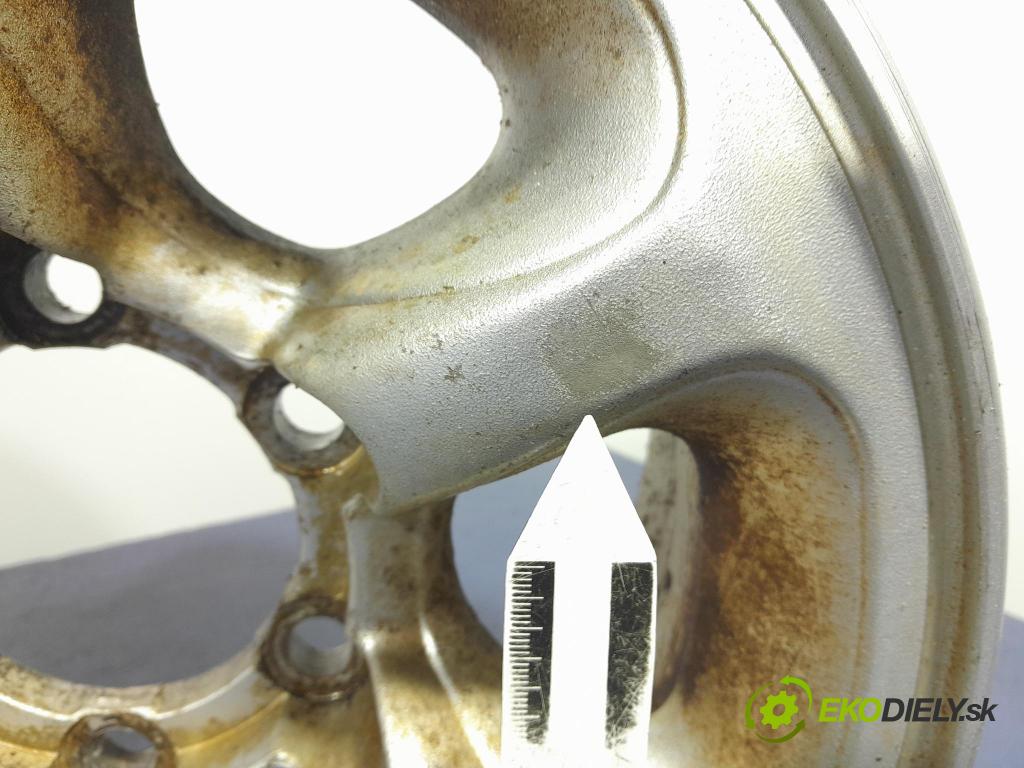 Mitsubishi Pajero 1999 Ráfiky: Hlinikové: