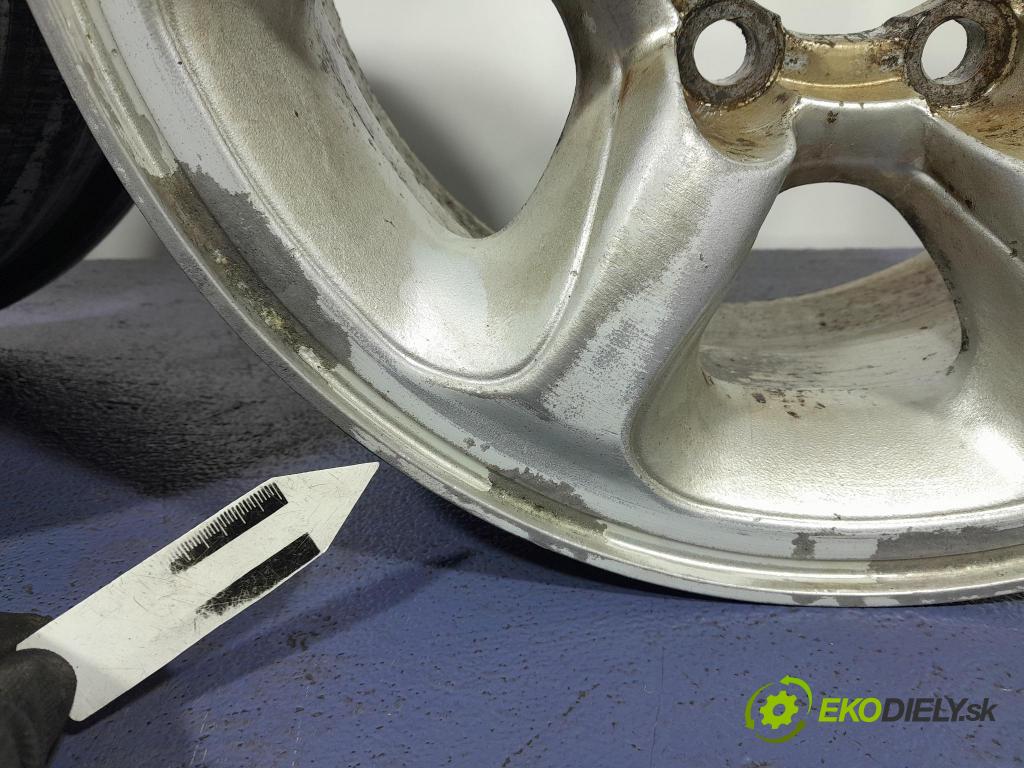 Mitsubishi Pajero 1999 Ráfiky: Hlinikové: