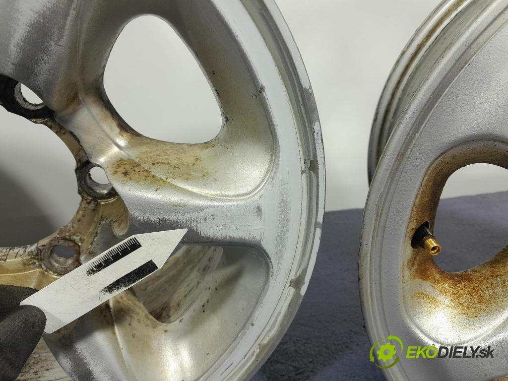 Mitsubishi Pajero 1999 Ráfiky: Hlinikové: