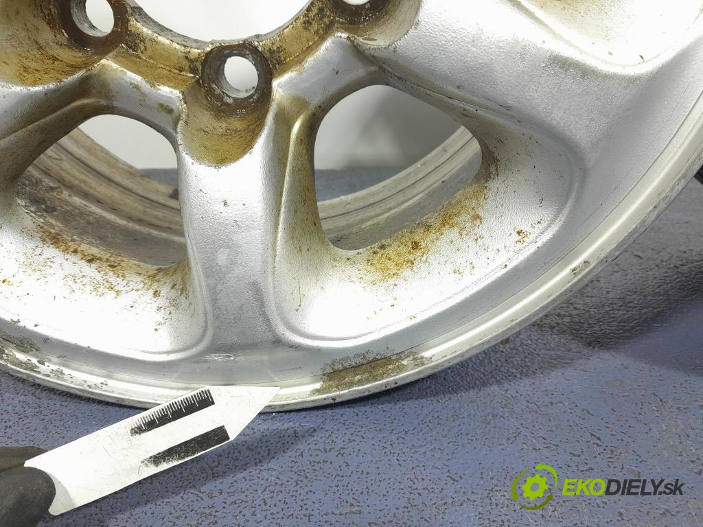 Mitsubishi Pajero 1999 Ráfiky: Hlinikové: