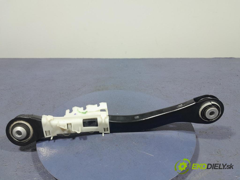 Bmw X5 2023 zad v pravo: 6878030