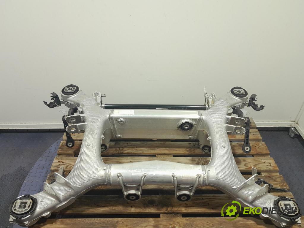 Bmw X5 2023 výstuha Pozastavenia: zad