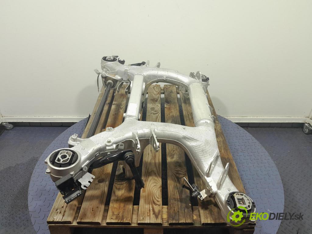 Bmw X5 2023 výztuha Pozastavenia: Zad: 