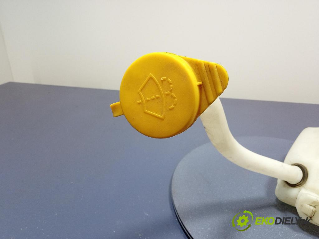 Renault Kangoo 2016 nádržka Podložka: 8200431474