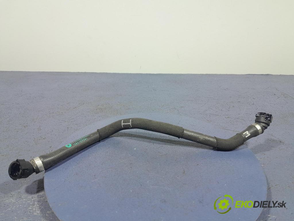 Bmw X5 2023 trubka Chladič: 8598055