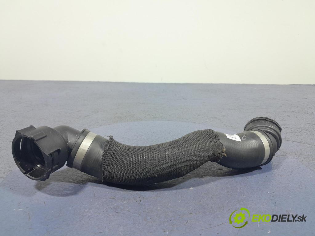 Bmw X5 2023 trubka Chladič: 8596052
