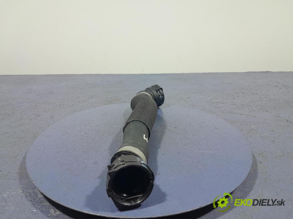 Bmw X5 2023 trubka Chladič: 8596053