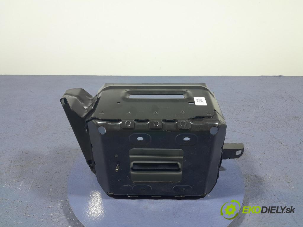 Bmw X5 2023 Základ: Akumulatora: 8780794