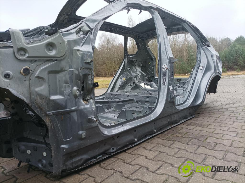 Bmw X5 2023 práh Levý: