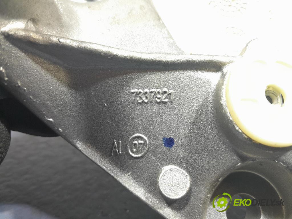 Bmw X5 2023 výstuha Predné: / pas predný 7337921