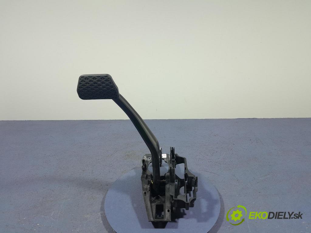 Bmw X5 2023 pedály 6873112