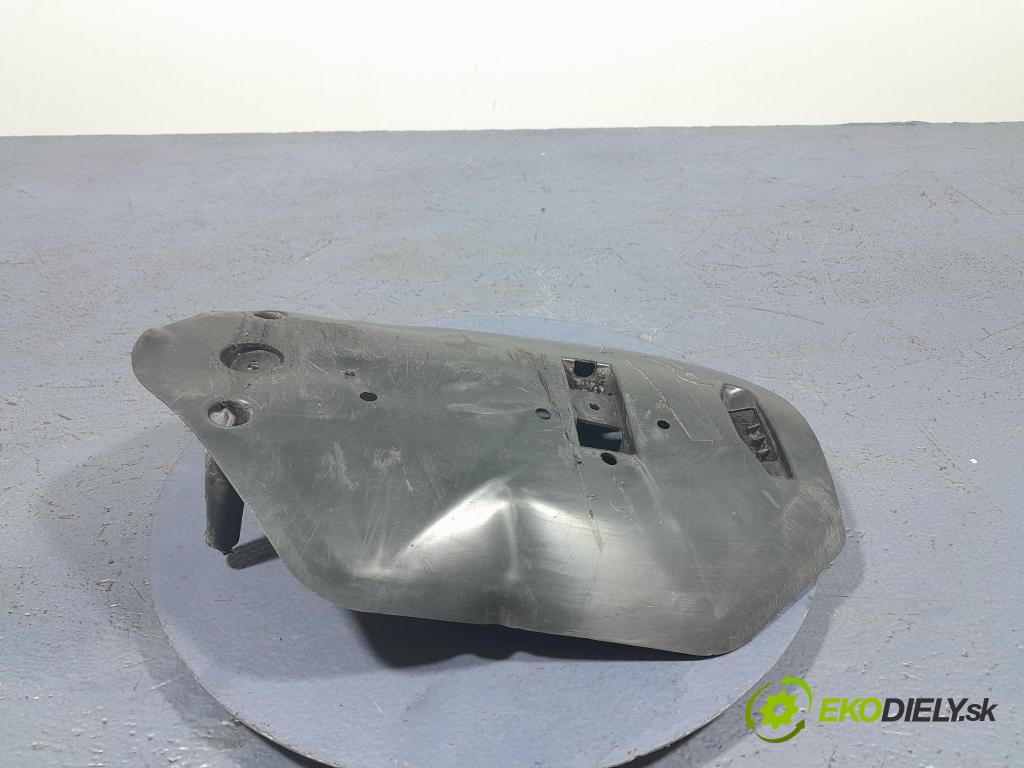 Bmw X5 2023 kryt Plast: podvozek: 6877044