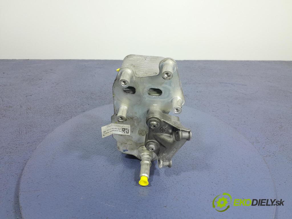 Bmw X5 2023 chladič oleja 8580419