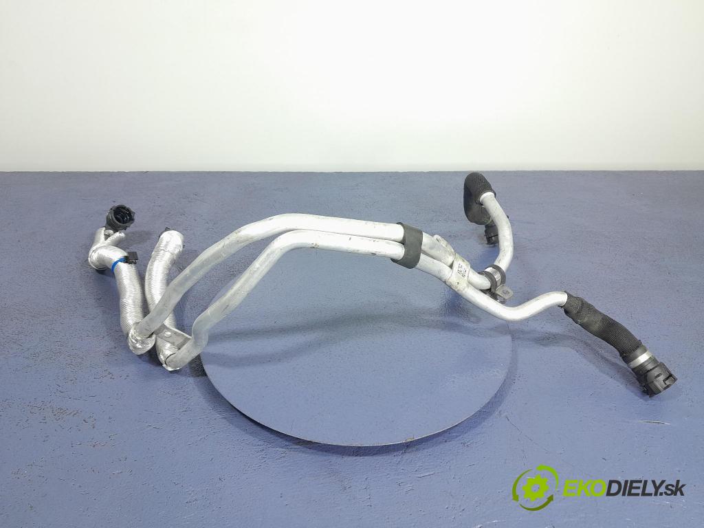 Bmw X5 2023 trubka Chladič: 8596395