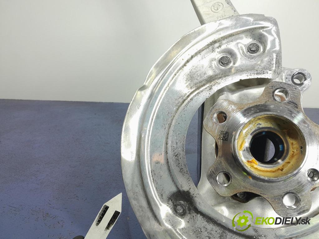 Bmw X5 2023 náboj levá 6876655