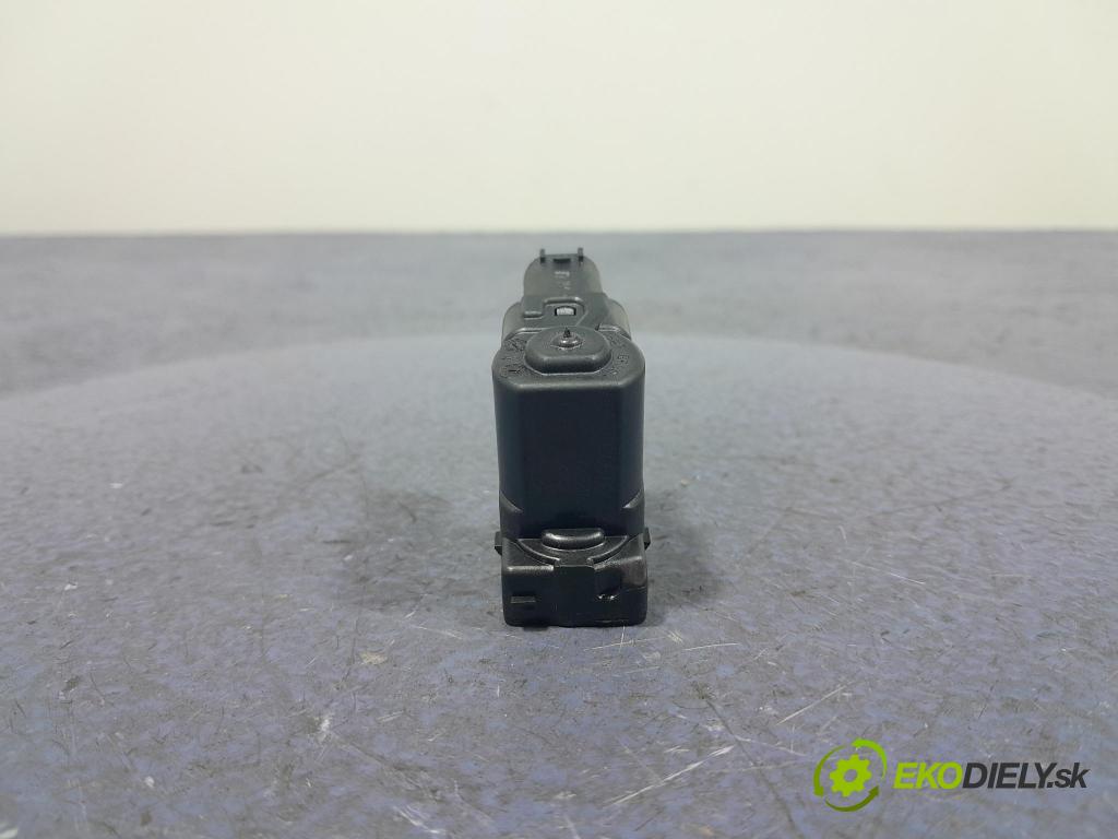 Bmw X3 2022 Klapka Infuze Paliva: 7464379
