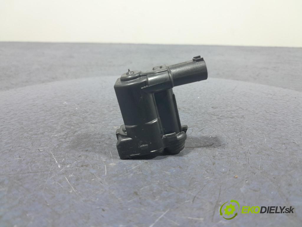 Bmw X3 2022 Klapka Infuze Paliva: 7464379