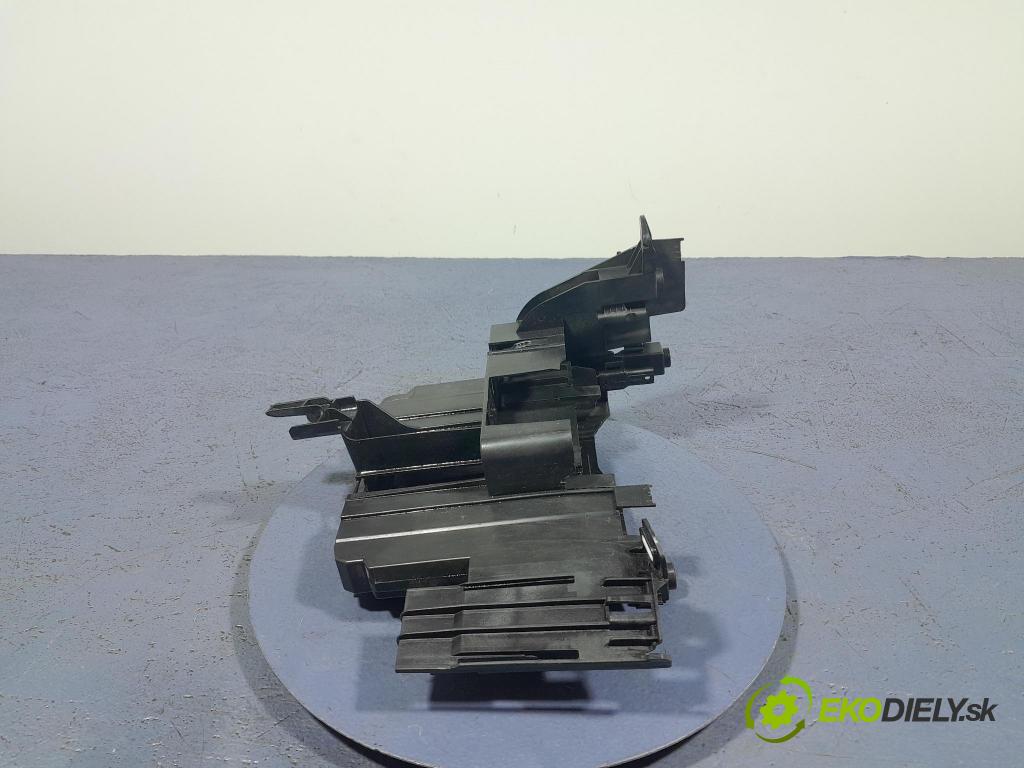 Bmw X3 2022 riadiaca jednotka Motor: 8632555