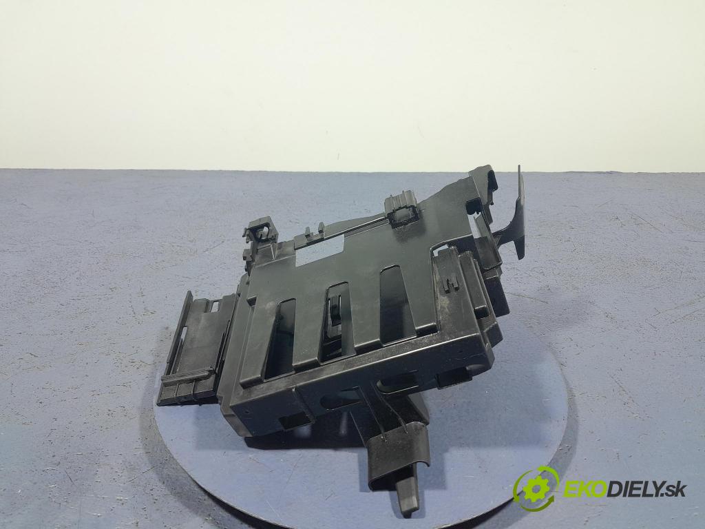 Bmw X3 2022 riadiaca jednotka Motor: 8632555