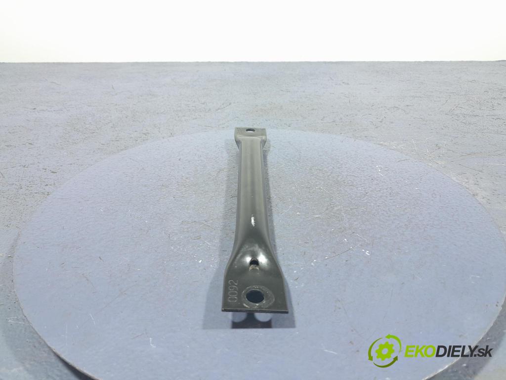 Bmw X3 2022 výstuha Predné: / pas predný 7399963