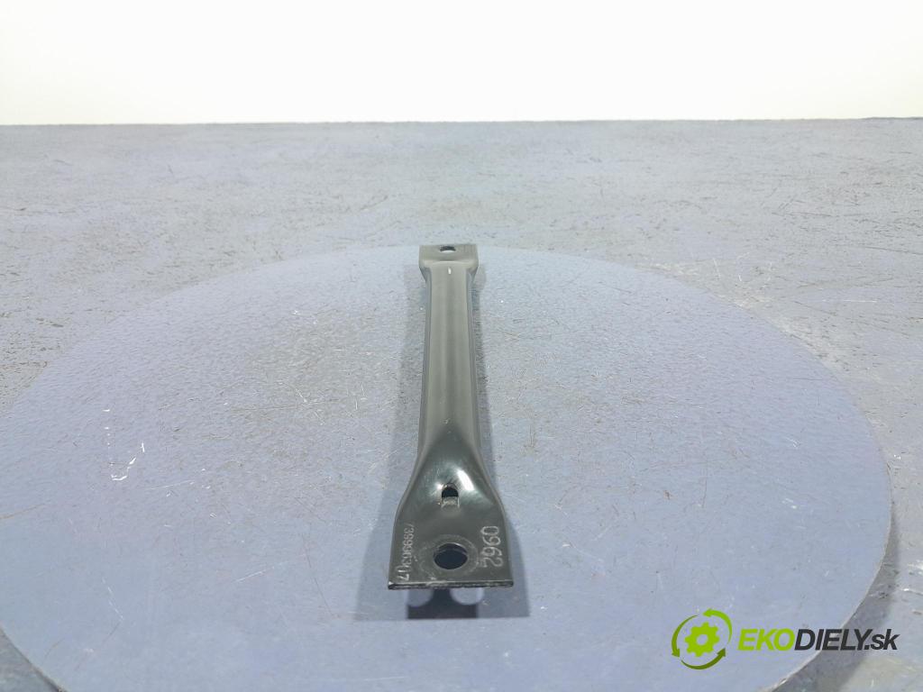 Bmw X3 2022 výstuha Predné: / pas predný 7399963