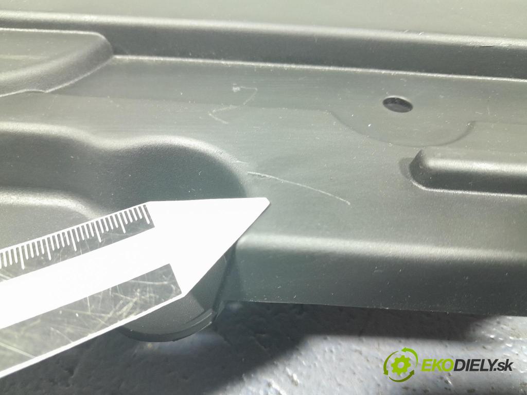 Bmw X3 2022 lišta kufr 7396584