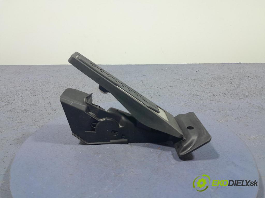 Bmw X3 2022 pedal Plyn: 6889820