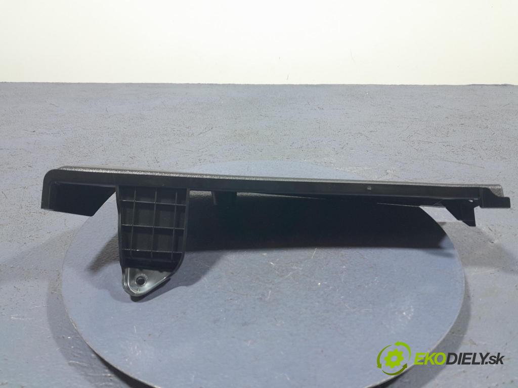 Bmw X3 2022 kryt Plast: Interiéry: 7396614