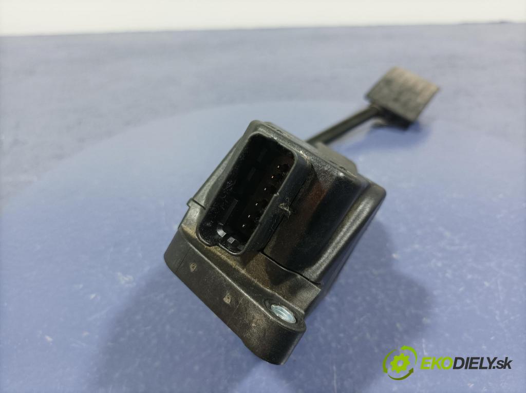 Citroen C5 2010 pedal Plyn: 9686212980