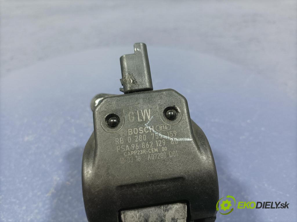 Citroen C5 2010 pedal Plyn: 9686212980