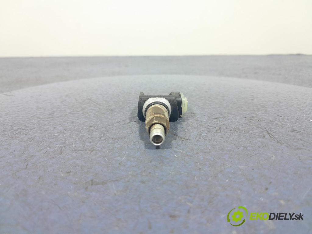 Bmw X3 2022 snímač Tlak Pneumatiky: 6887140
